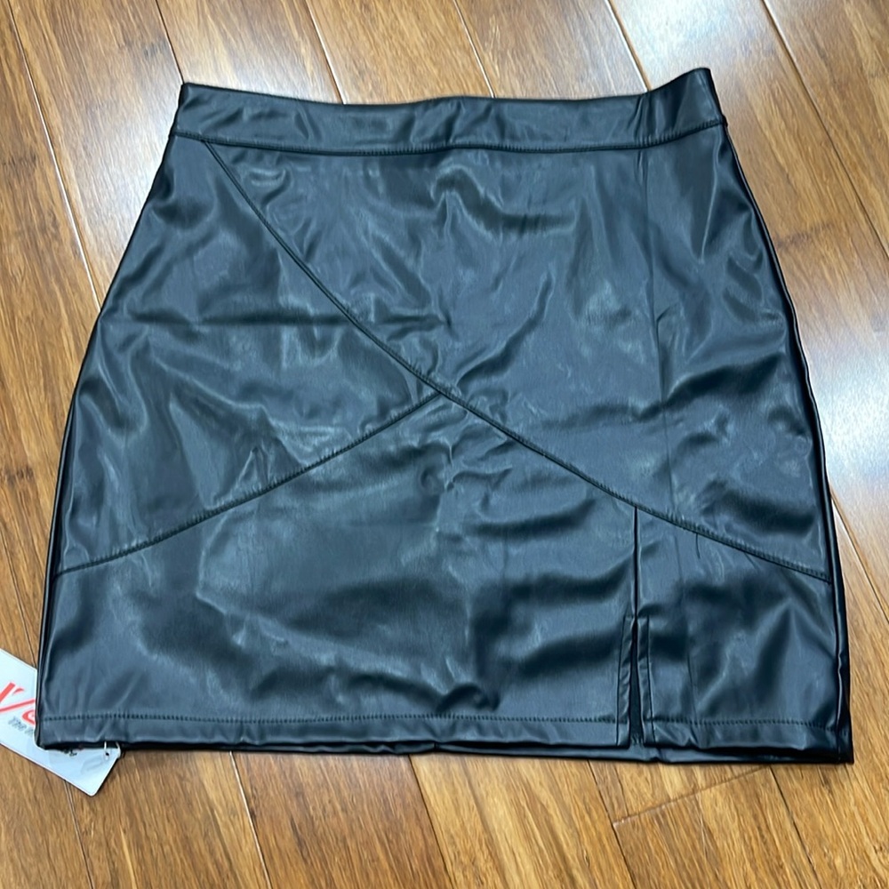 Faux Leather High Waisted Pencil Mini Skirt / Skort w/ Slit Size S